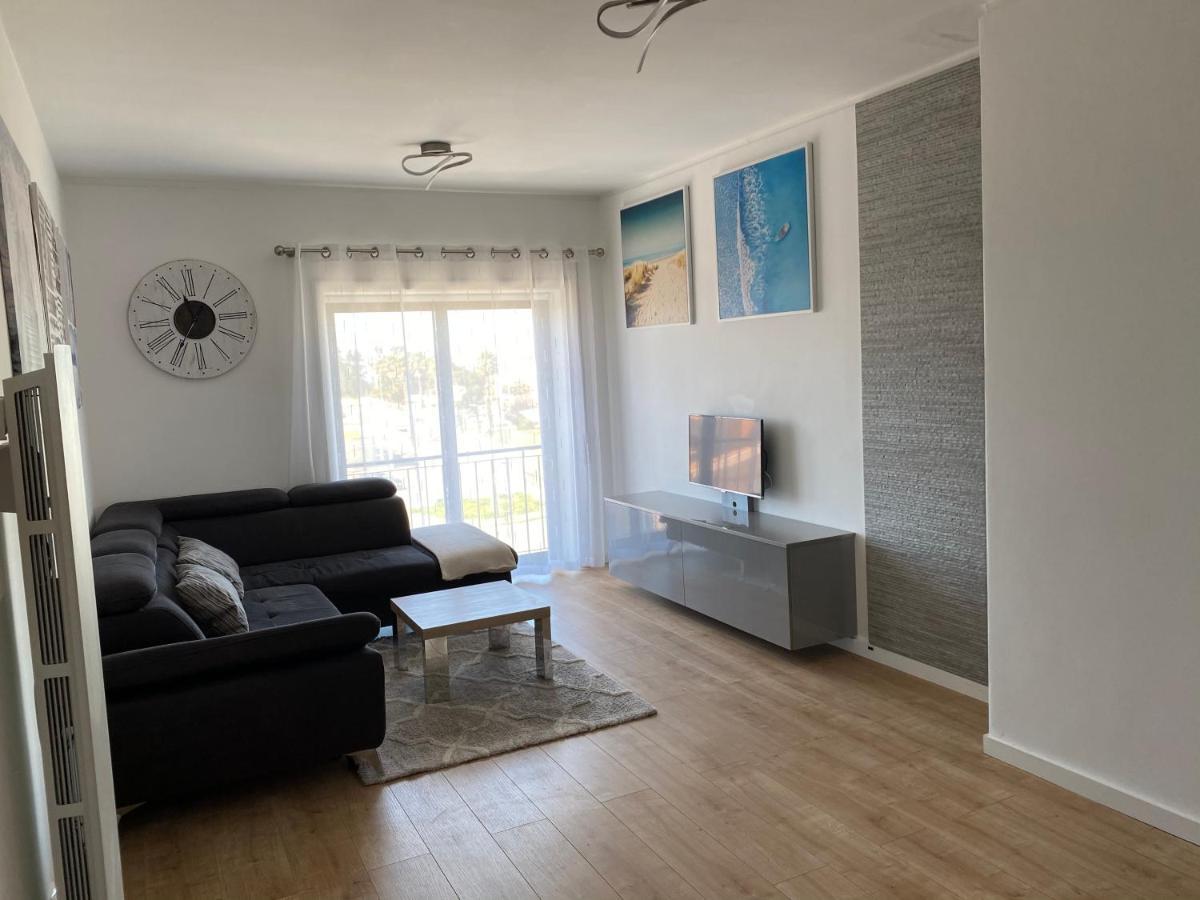 à De 3 Pièces - 72m2 *